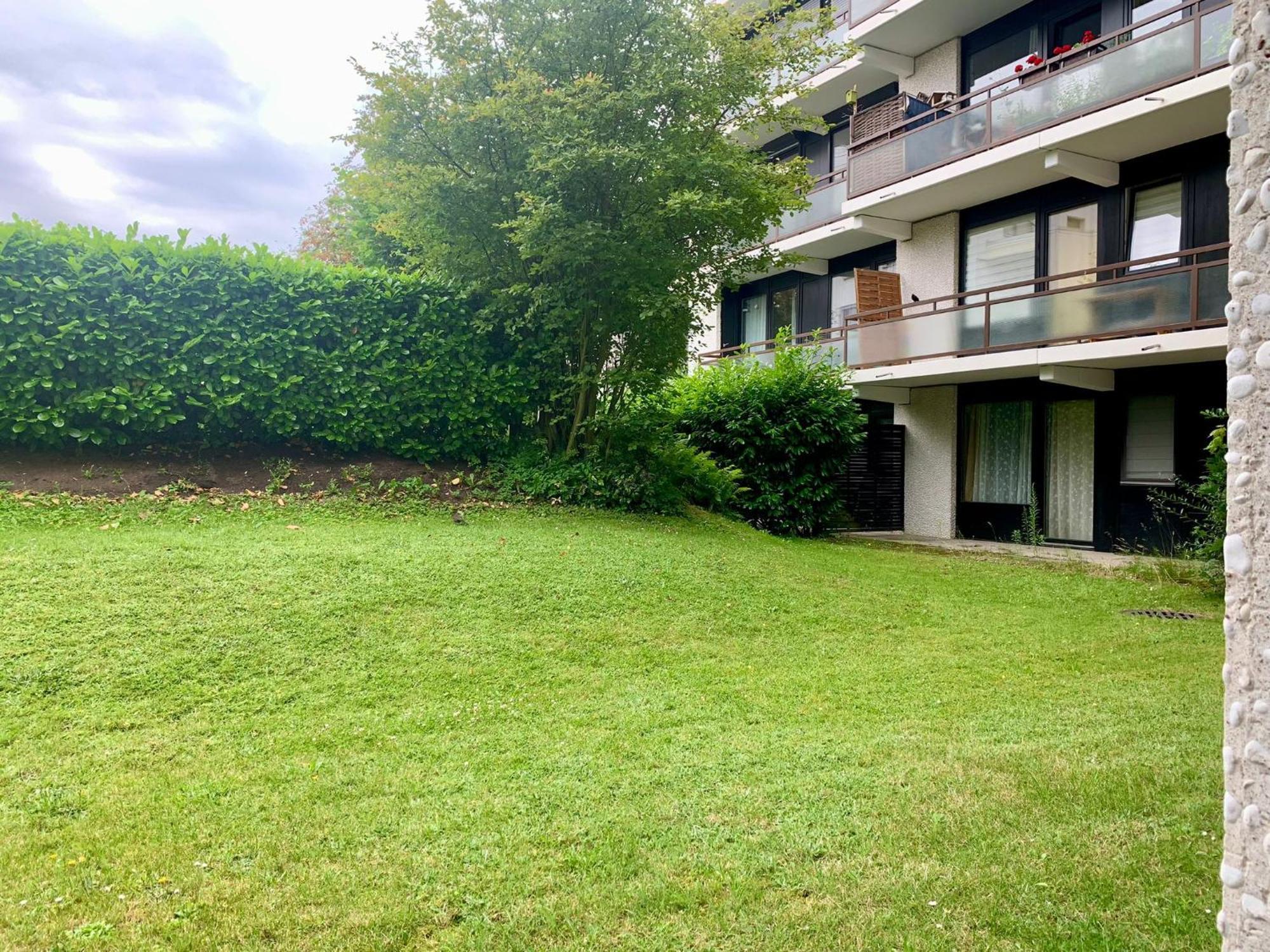 Tt Living I Souterrain Mit Terrasse I Naehe Hbf I Kostenlos Parken Apartment